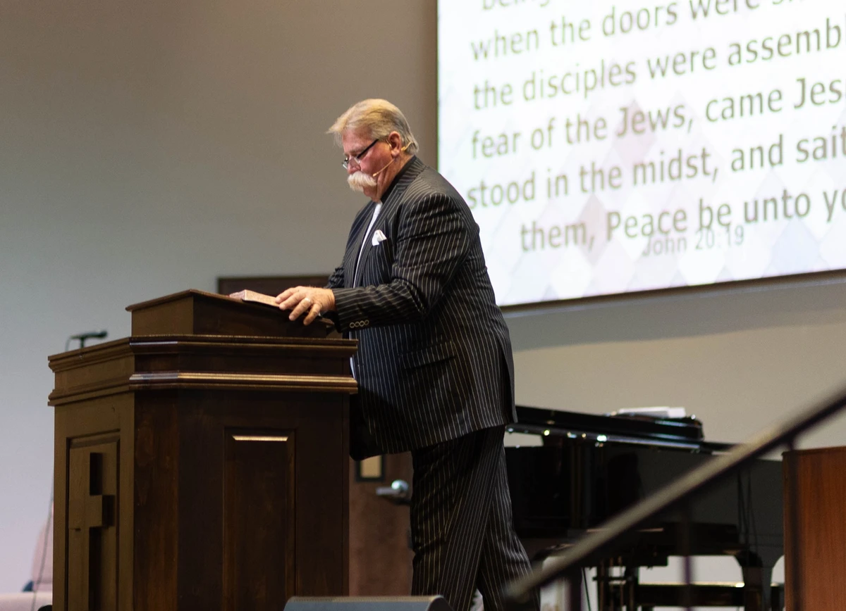 Pastor Sermon Church Calvary Christian Center Church in Oakwood, TX (1)